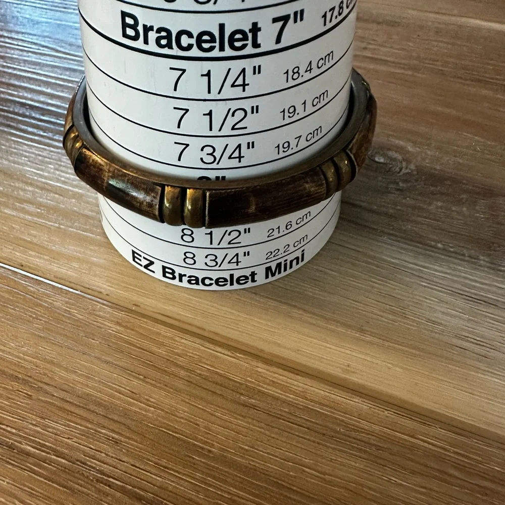 Fashion Enamel Earrings with Bracelet - Picture 5 of 5